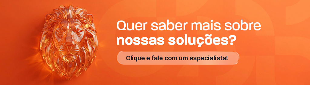 Imagem promocional com mensagem sobre soluções e convite para falar com especialista, destacando uma cabeça de leão dourada e fundo laranja.